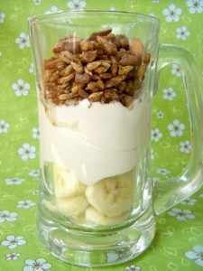 raw-granola-parfait