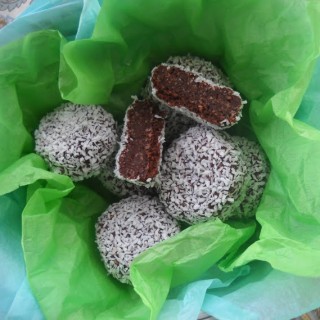 Raw Chocolate & Raspberry Candy refined sugar free, dairy-free