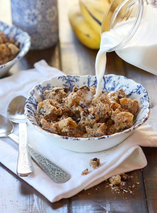 Gluten-free Granola: cinnamon raisin